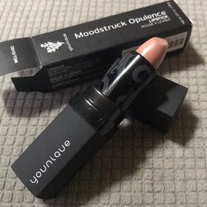 Younique lipstick - Well-to-do (nude)